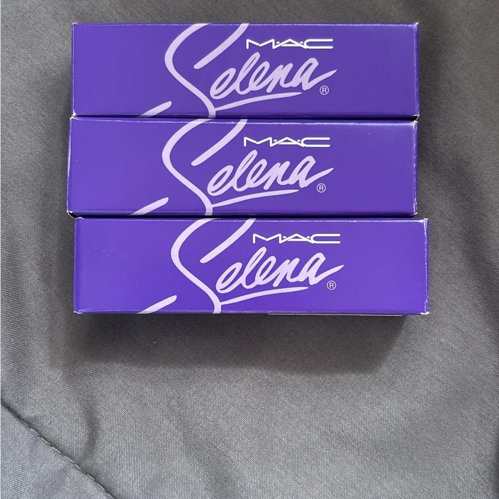 MAC Cosmetics Selena Lipstick Set - Purple Packaging